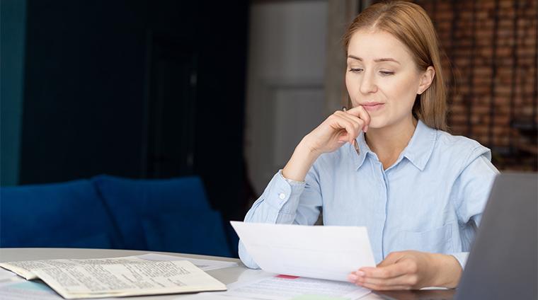 「賞与はないが給与は高い」vs「賞与はあるが給与は低い」、年収が同じならどっちが有利?