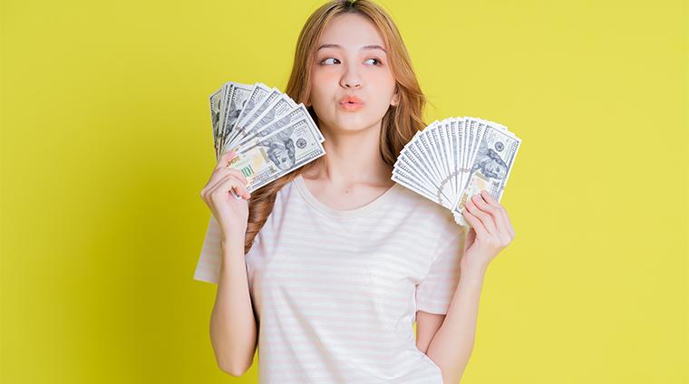 年金額「10万円未満」と「10万円以上」どっちが多い？
