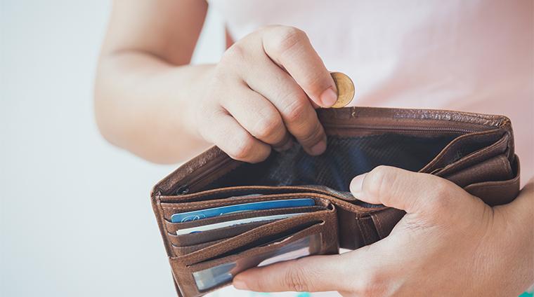 いつもお金がカツカツな人に多い7つの貧乏習慣