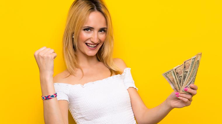 宝くじ高額当せん者はどんな人が多い?年齢、職業、血液型、星座など調べてみた