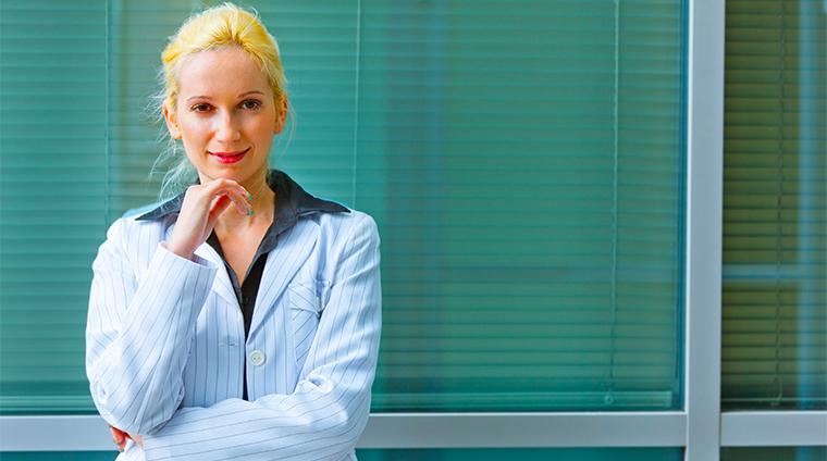 【基準額変更】年金受給者が住民税非課税世帯となる「年金+給与」はいくらまで?