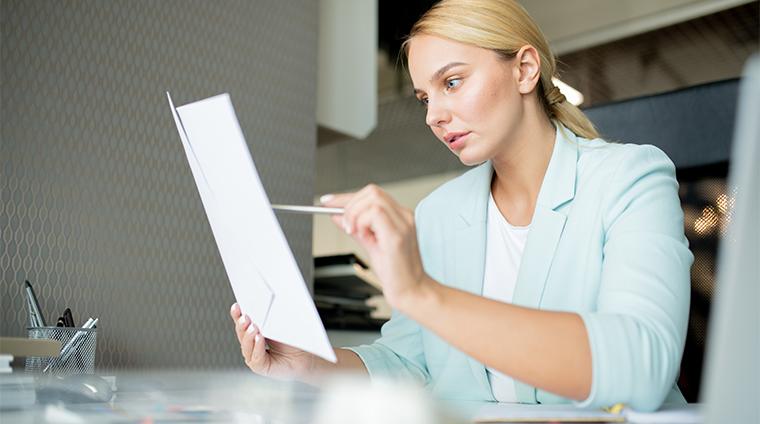 “年金受給しながら働く人は確定申告が必要って本当？確定申告不要でもした方がいいケースも紹介