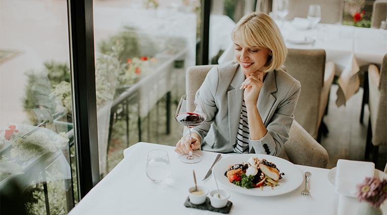 “【使わないと損】飲食店で使える「シニア割引」9選