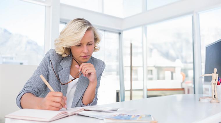 企業が返済を肩代わりする「奨学金返還支援制度」3つの注意点